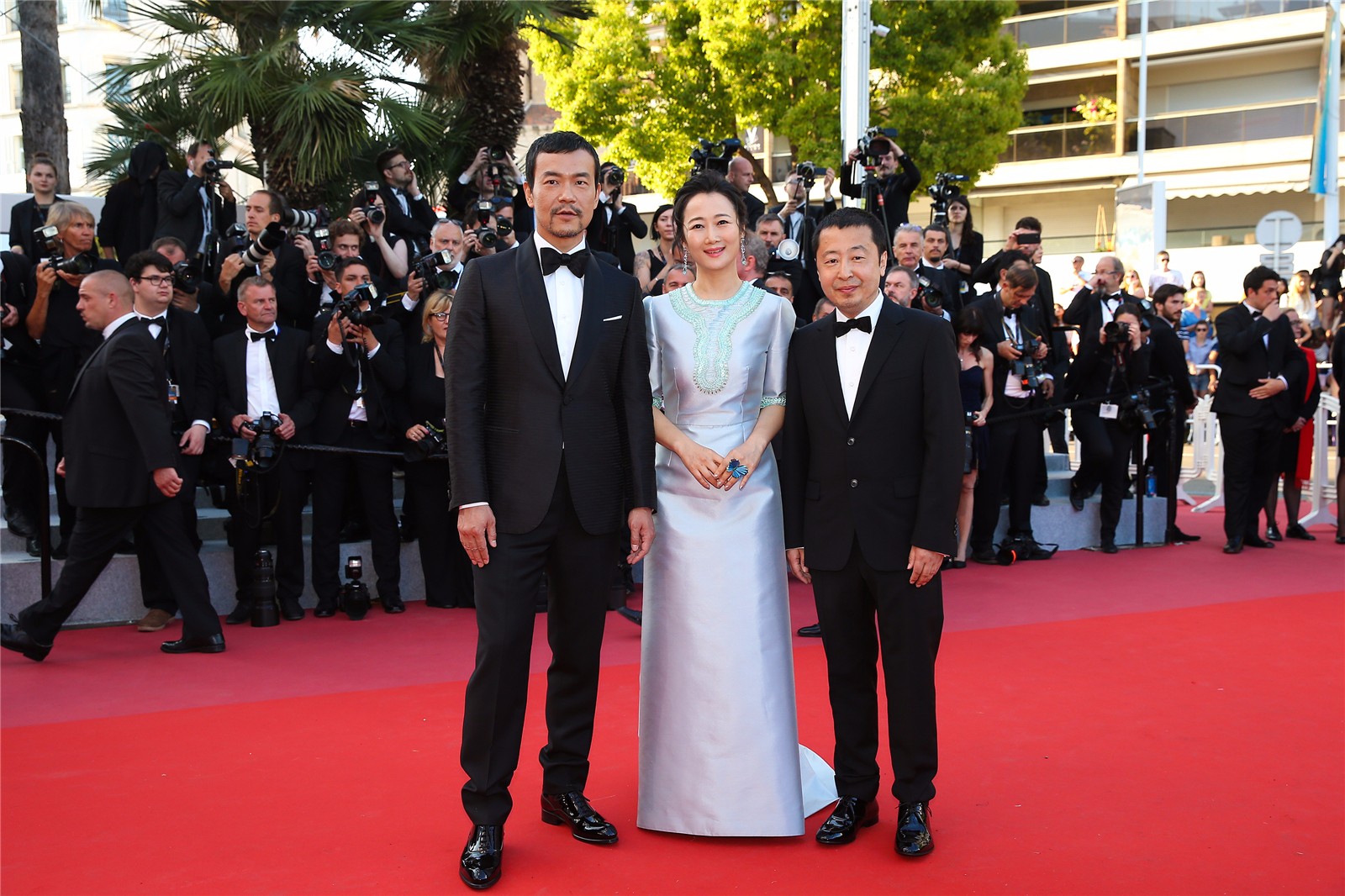 《江湖儿女》全球首映反响热烈 现场观众起立鼓掌5分钟