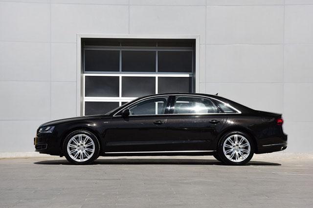 又一豪车陷入降价门！一降就是52万，网友：豪车水分到底有多深？