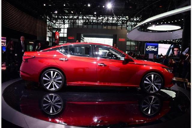 日产新车比A4漂亮，新2.0T完胜雅阁，网友：这是下一代皇冠吗？