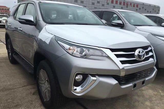 18款丰田穿越者27000霸气英姿