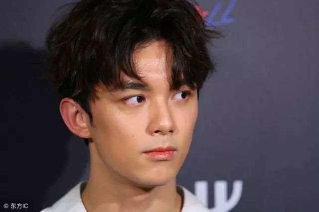 易烊千玺高考成绩出炉,只能上三本?