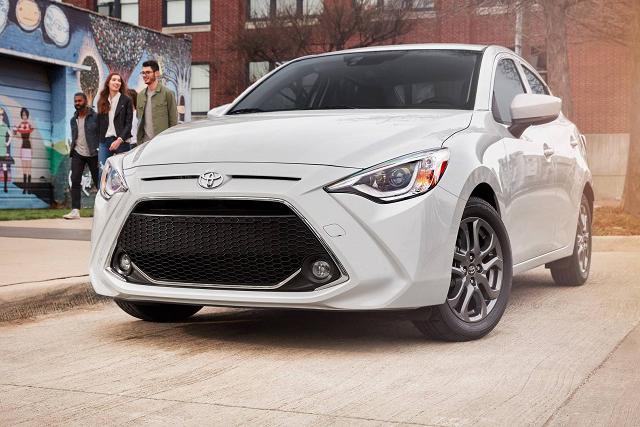 丰田新款YARiS sedan官图发布 基于马自达2打造