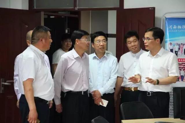 中国工程院院士黄璐琦应邀到南阳理工学院考察