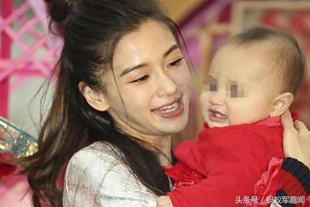 杨颖说自己没整容？看她与儿子的合影就知道了，有点像凤姐
