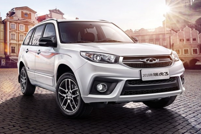 外观/内饰微调 配置升级 奇瑞2018款瑞虎3售价5.99万起