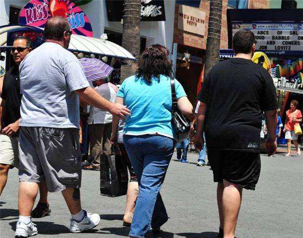 一位在中国的美国人感叹: 中国人太会吃, 时刻都