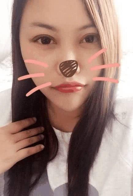 因丑出名的凤姐近照曝光，成网红脸疑似整容，网友：花不少钱吧？