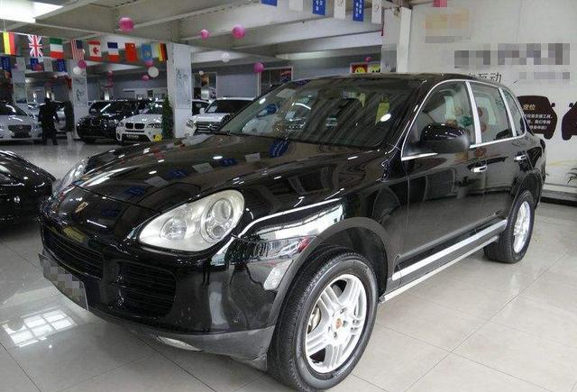 花26万元买辆保时捷卡宴做生意, 开了半年很后悔, 买车需谨慎!