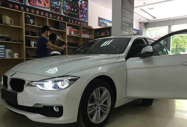 宝马320加装哈曼卡顿高音-南昌车改坊出品