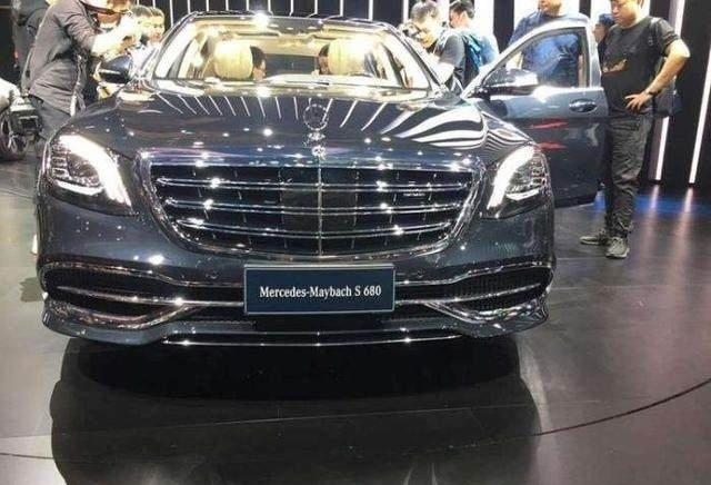 奔驰豪车中的王者, 连宾利都自愧不如, 一生这车就够了