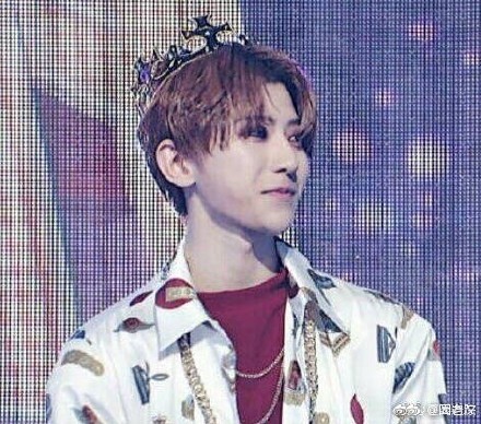 魏大勋昨日回复蔡徐坤微博 正式认领自己这位