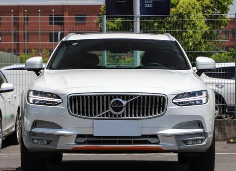 沃尔沃旗舰旅行车，国内每年限量100台，60多万元值不值