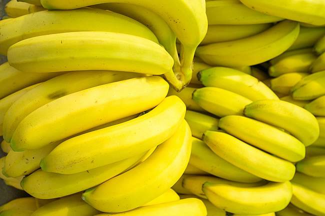 水果店老板透漏,用这个方法保存香蕉,想放多久