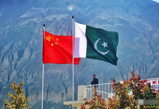 中巴关系那么好,巴铁就会善待中国人吗?看完才