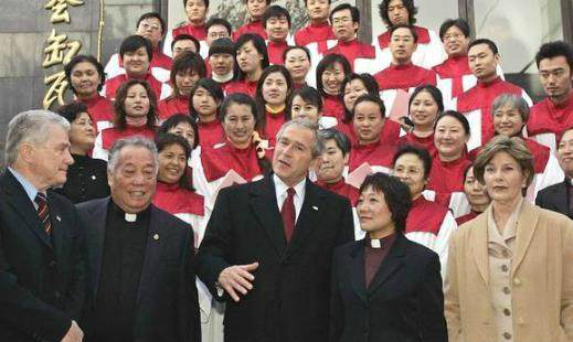 各国领导人访华,奥巴马盯着中国美女不放,他却