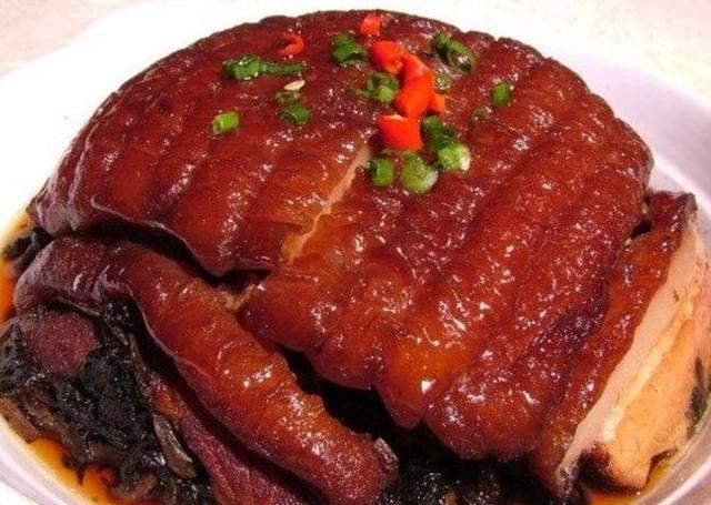 中国美食中有几款扣肉, 它们的区别是什么, 味道有何