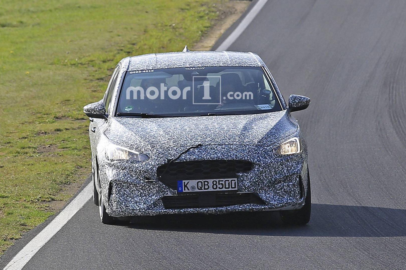 福特福克斯ST测试谍照曝光 基于新一代模块化平台打造