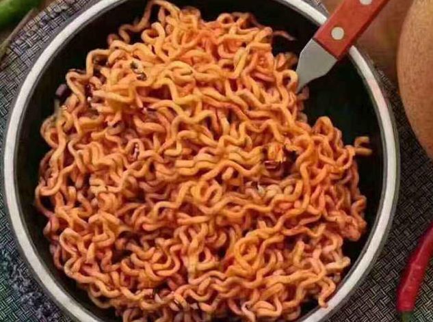 火鸡面那么辣为什么还那么多人吃,网友:没有