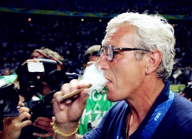 国足集训名单曝光,冯潇霆入围,这2人落选太意