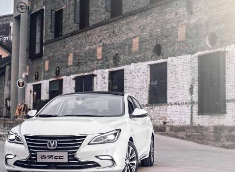 最具性价比的国产B级车，外观动感完胜迈腾，售8万秒杀宝骏530