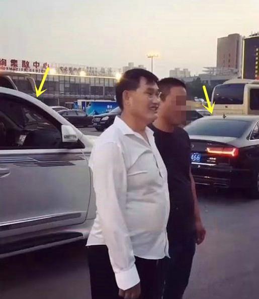 奥迪开道, 丰田紧随其后, 大衣哥年入千万, 为什么不买豪车