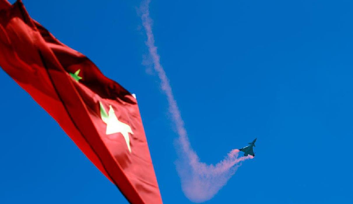 歼20、歼10B表演轰动海外,日网友语无伦次,西