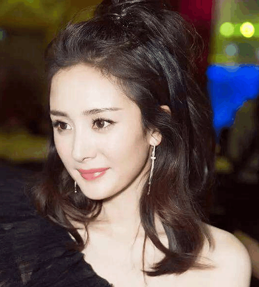 杨幂亲自回应“诈捐门”! 一直没说话是觉得自己没资格