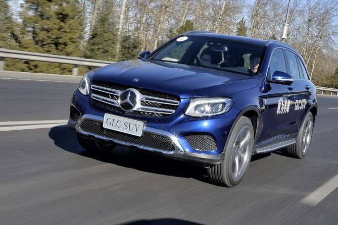 预定Q5L傻了！这台德系SUV直接加长100mm，40万硬开出百万气场