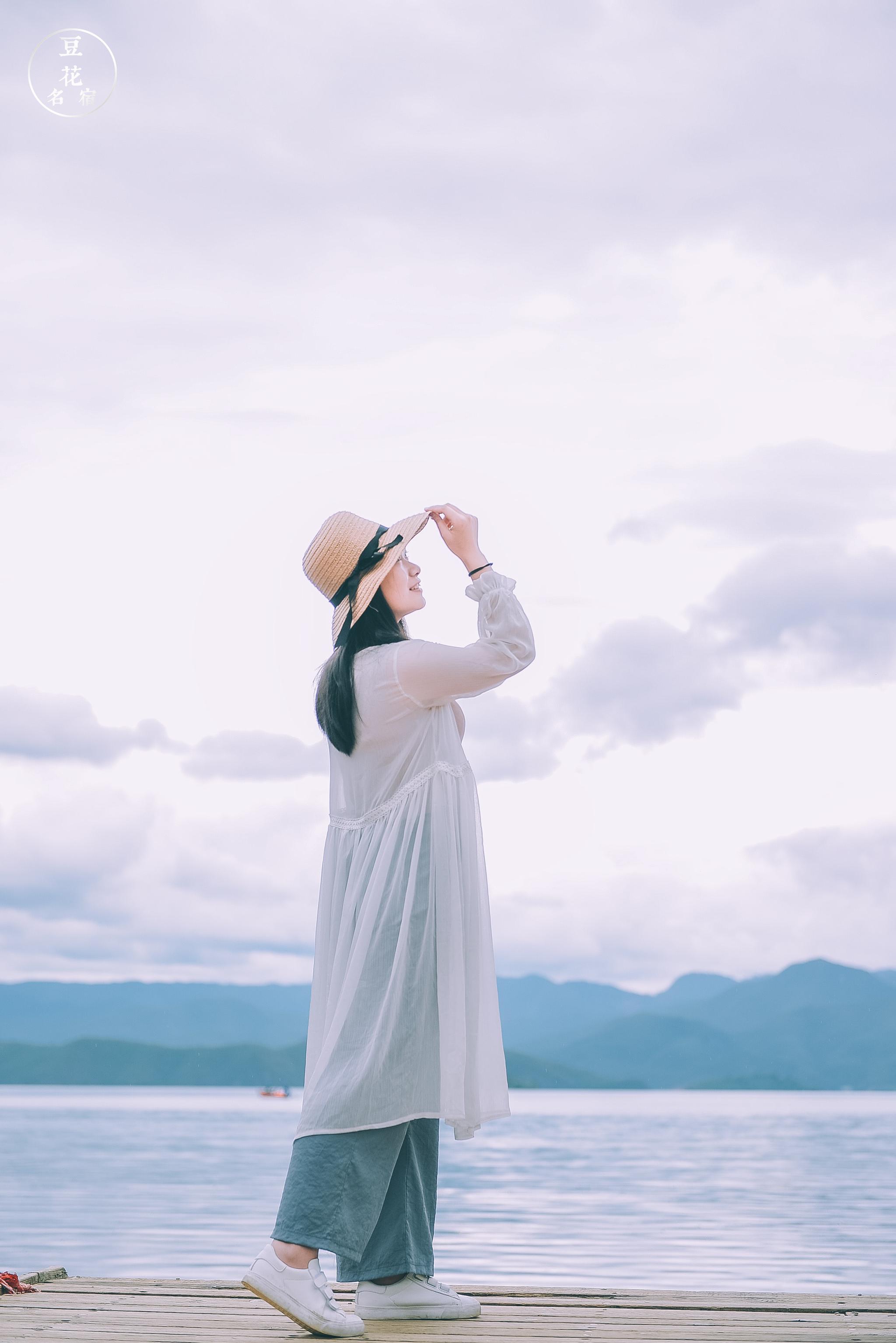 泸沽湖婚纱照_泸沽湖婚纱照图片大全