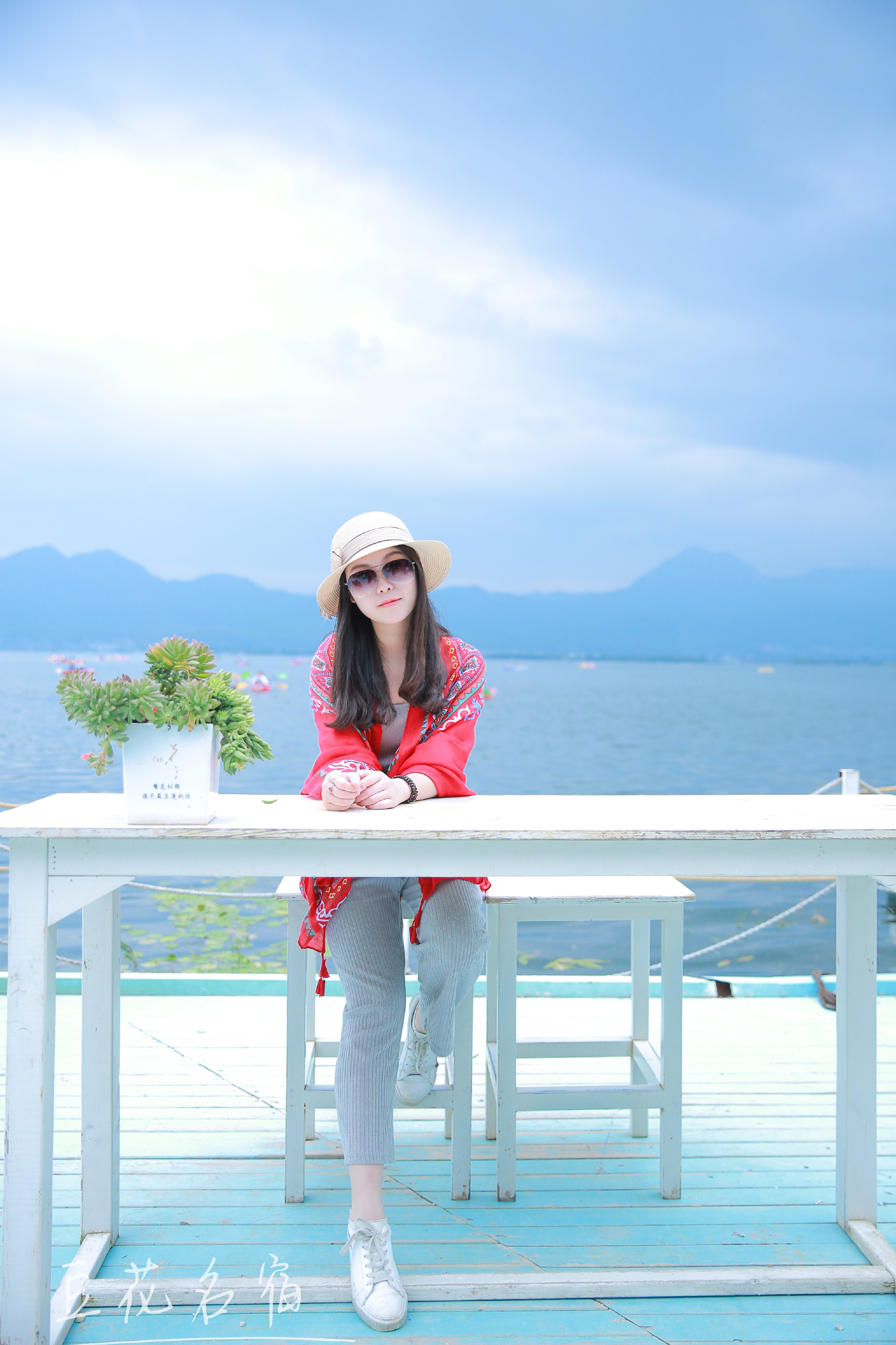 云南的网红景点:丽江拉市海云端马场,我可以带