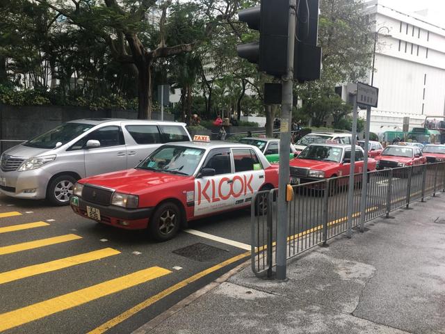 香港经济那么发达,为什么当地人都会买廉价日