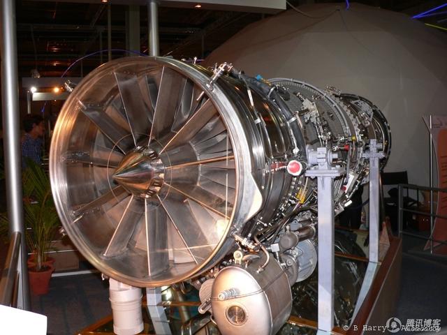 印度网友:光辉战斗机完胜歼10战斗机!Are you 