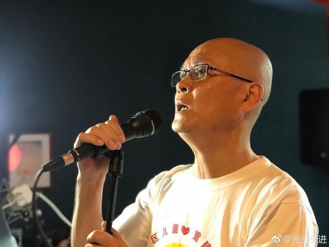 北京日报等媒体发声支持崔永元,坐等人民日报