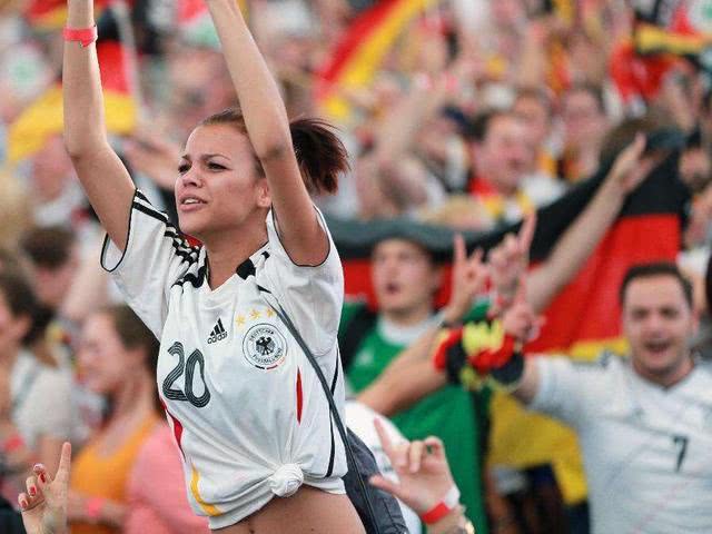 世界杯影响力有多大?1场比赛10亿人观看,收视