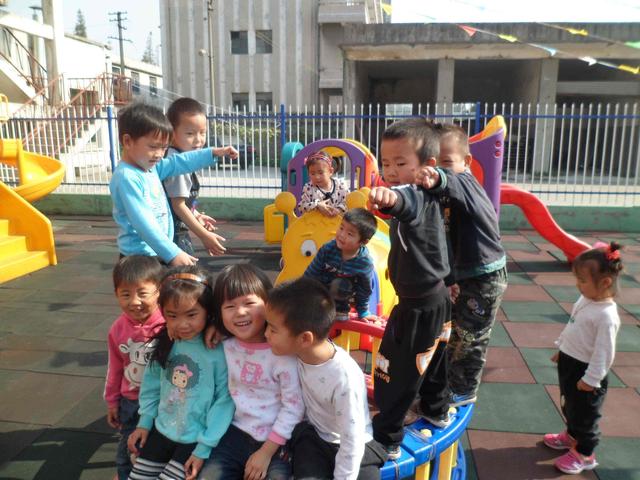 妈妈发了一条朋友圈,家长们纷纷点赞,上幼儿园