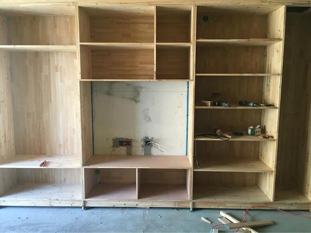 花3万请木工全屋定制,用料知根知底很放心,晒晒很结实的半成品