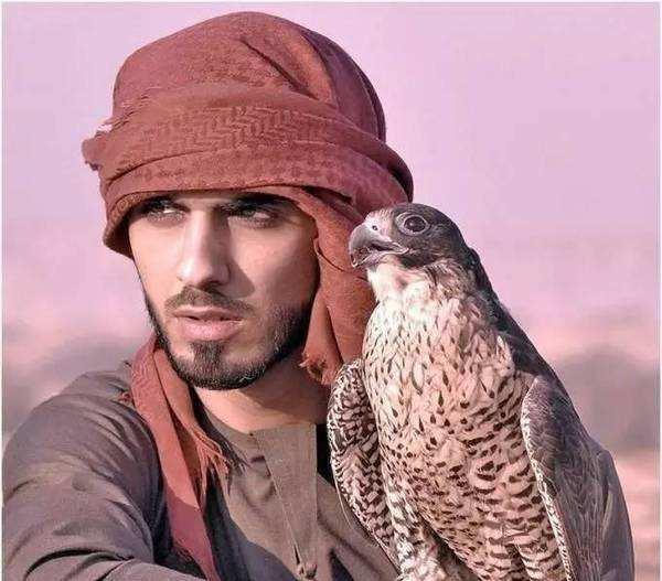 中东的土豪为什么放弃了豪华跑车却选择了它