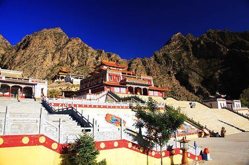 内蒙名声在外的两个城市, 下辖了最少的县级单