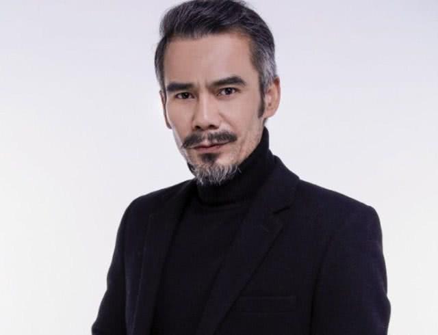 抖音上这两个老头火了,人气极高,粉丝都是几百