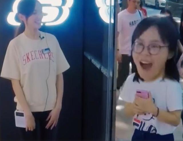肥猫谈娱乐:唐嫣卖鞋硬夸胖图片很漂亮,姑娘瞬图生殖女姑娘图片