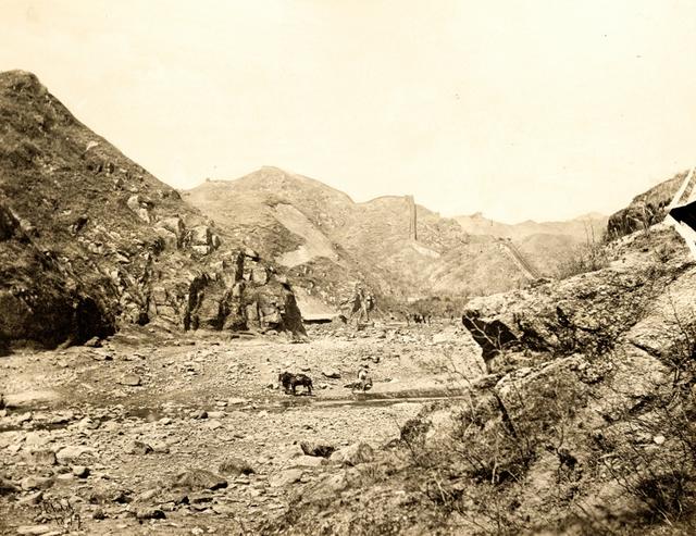 英国人拍摄的1870年代的北京,其中一张吃不准