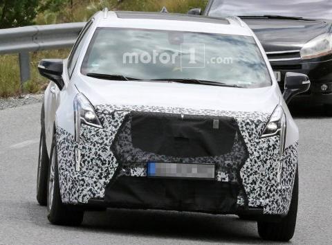 或明年底特律车展亮相 新款XT5测试谍照