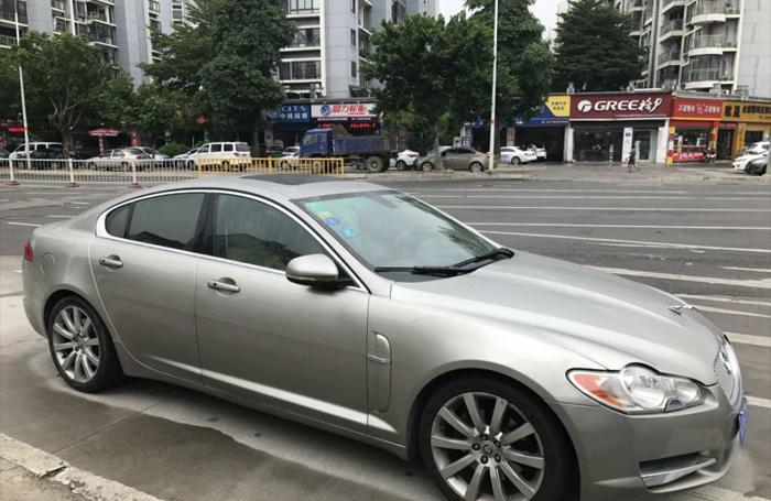 当年花80万买的捷豹XF, 现在却不值20万, 车主表示很无奈