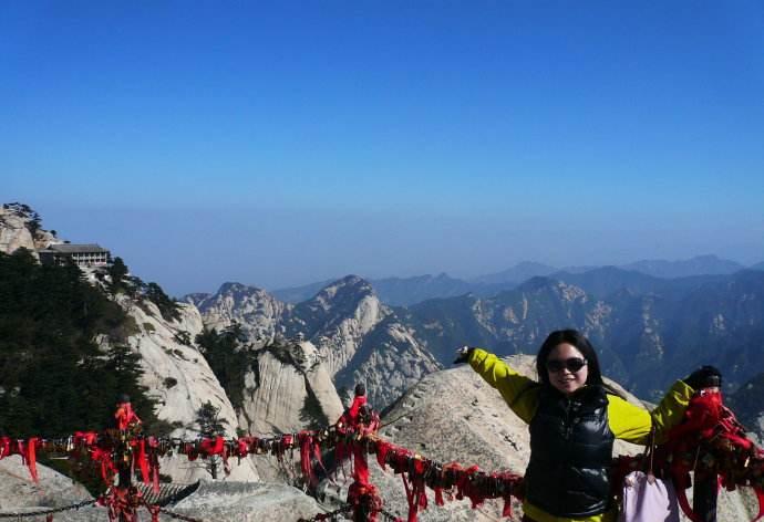 游览华山, 给人有一种居高临下的感觉