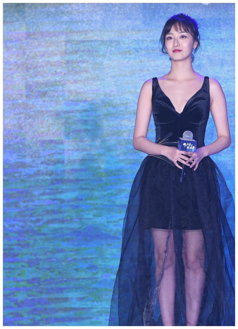 叶青出席开播发布会.网友:长得美演技又这么好,未来一定会火的
