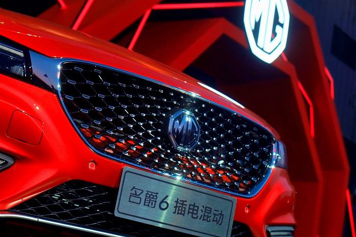 向“年轻”突围，用创新“挑战” 名爵6插电混动见缝插针有高招