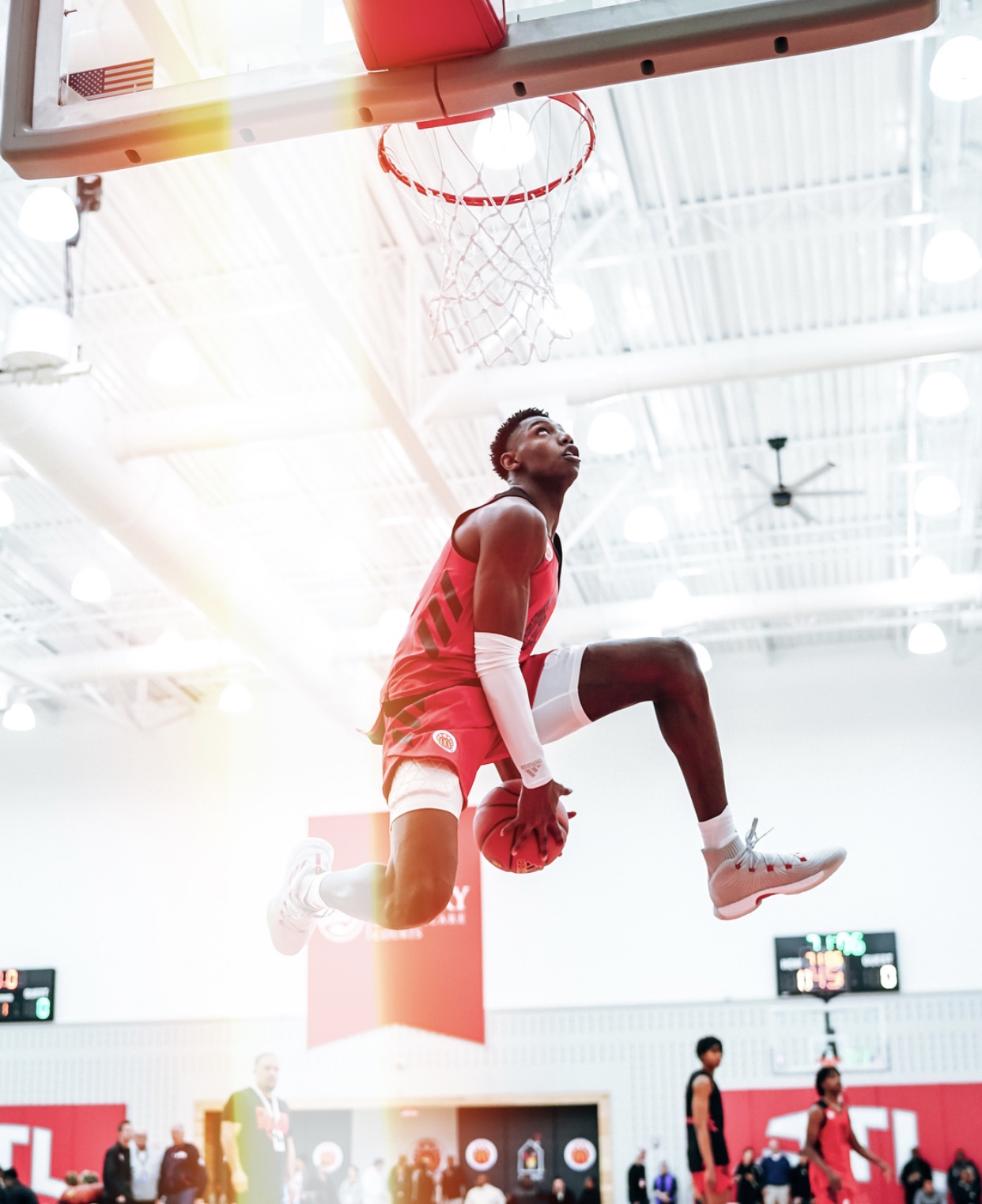 今年金拱门全美高中生明星赛球衣的设计灵感