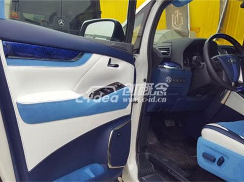 丰田埃尔法改装深邃内饰 顶棚改装声控满天星