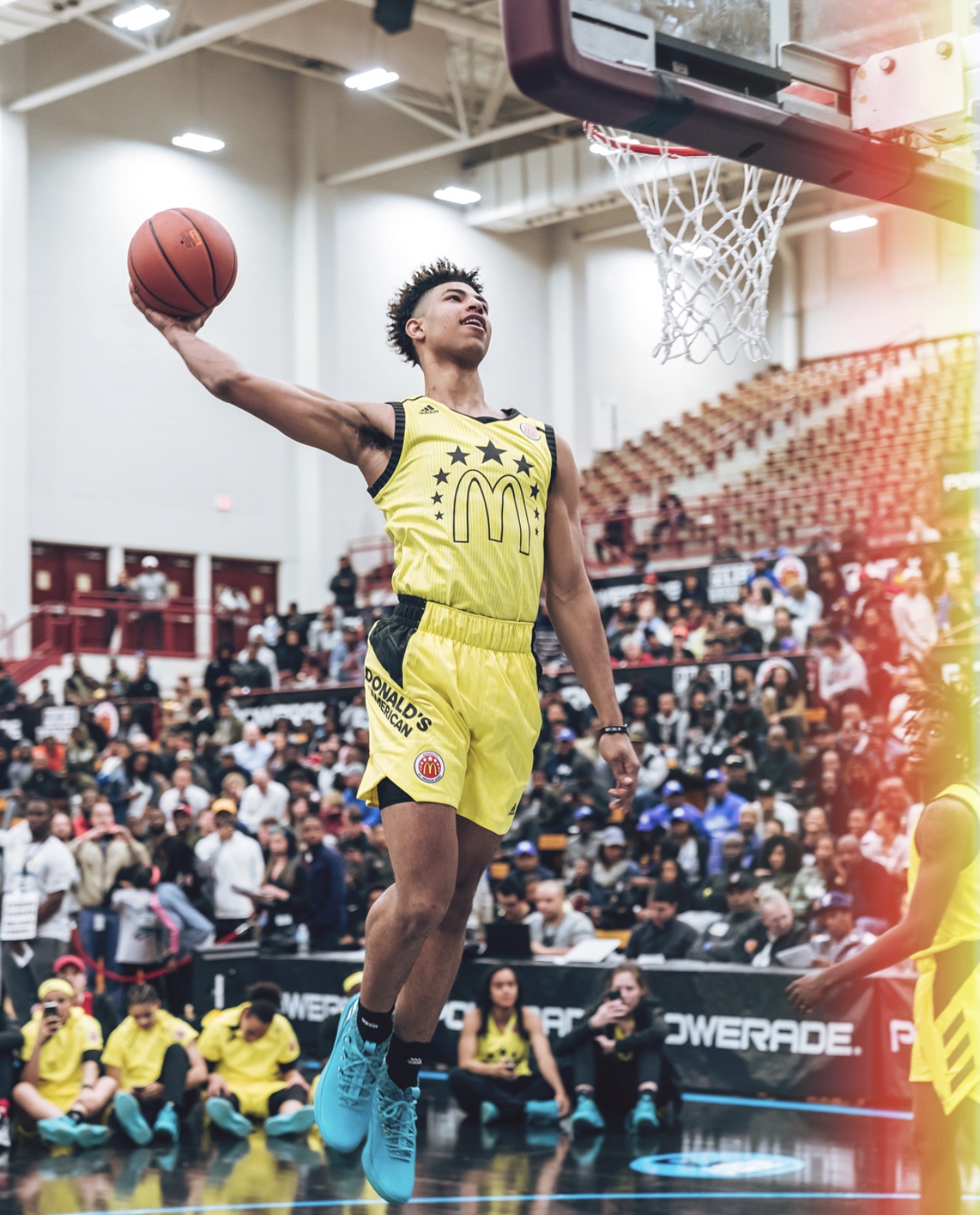 今年金拱门全美高中生明星赛球衣的设计灵感