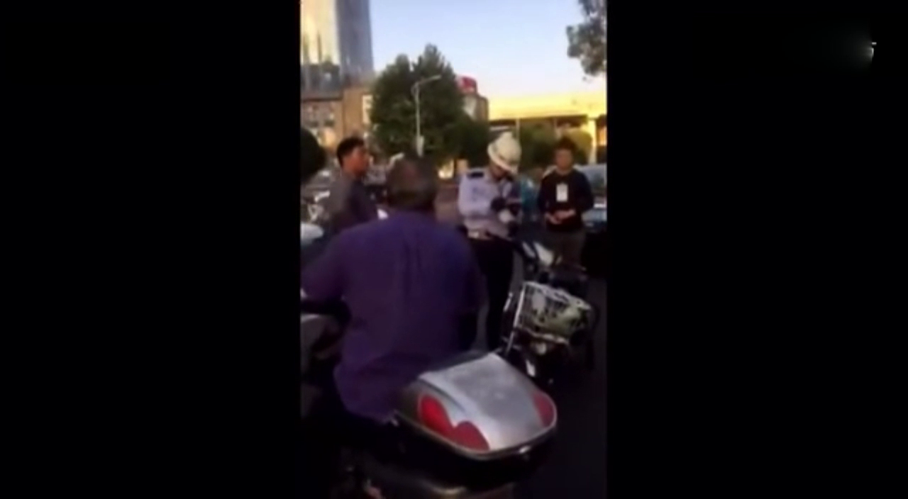 电动车逆行撞上私家车，无论怎么说，就是不赔钱